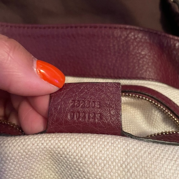 Authentic Gucci large hobo bag. - Picture 4 of 11